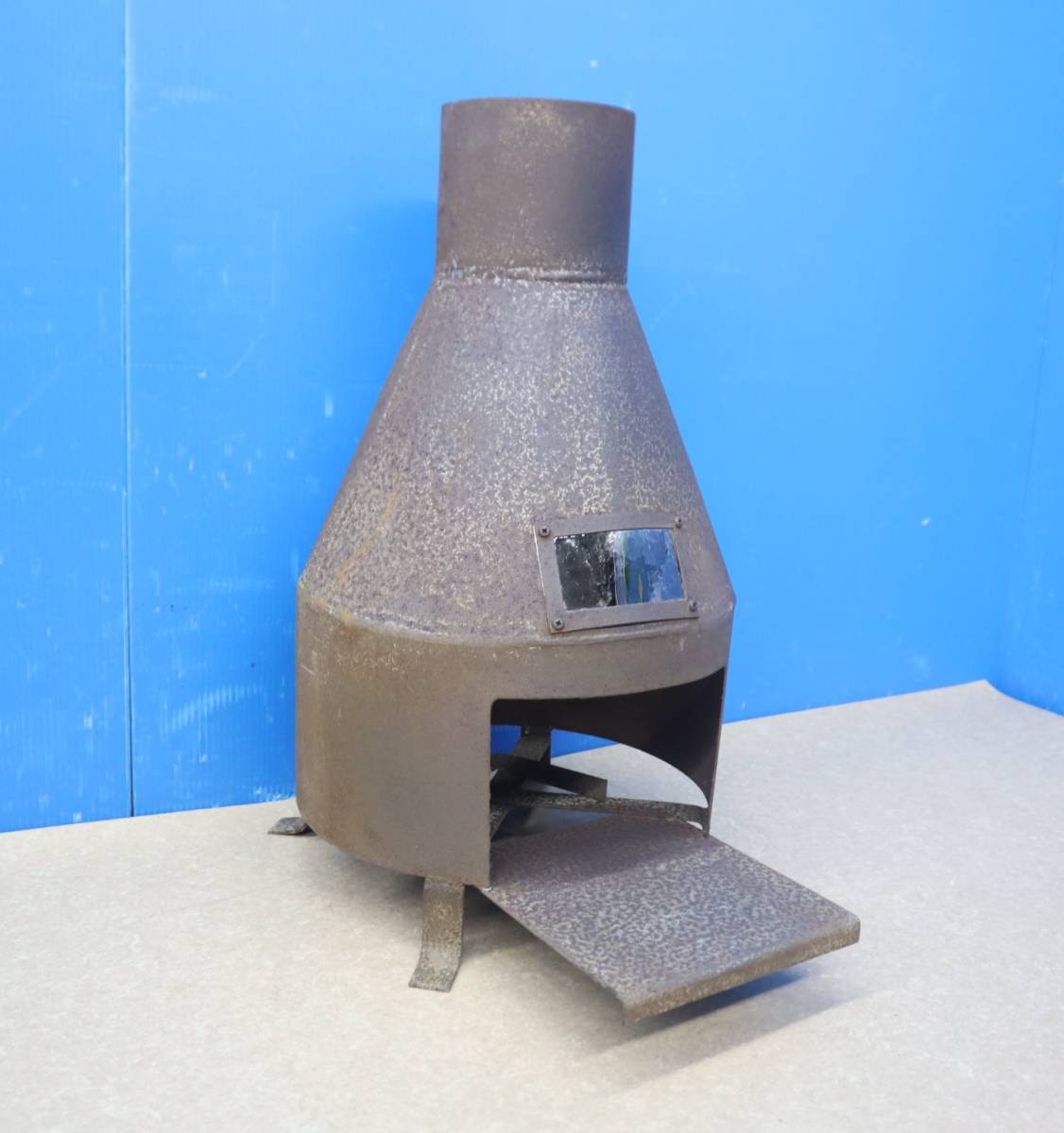 ▽昭和 レトロ ｜ロケット ストーブ｜ 焚火 薪 ストーブ｜鉄製 暖炉 