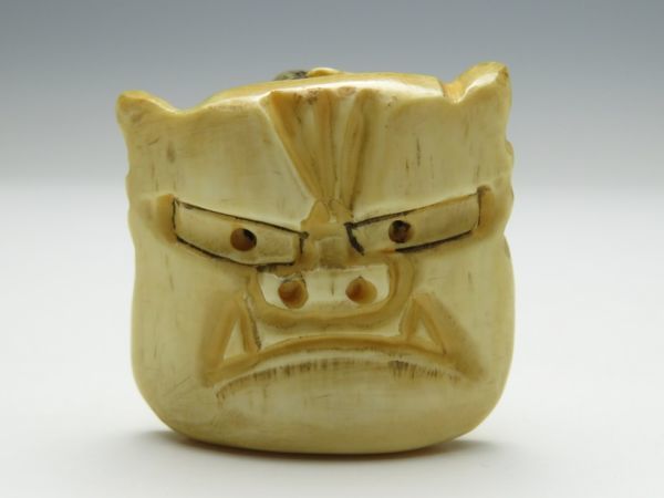 3538】コレクション／牙 人物 面根付／検＝印籠／お締め22g（初品