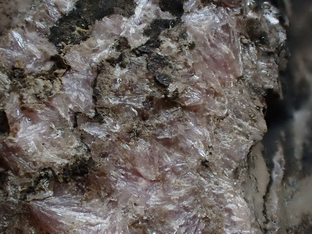 最高品質イネス石（Inesite) 静岡県下田市蓮台寺 河津鉱山 産 ｜石の