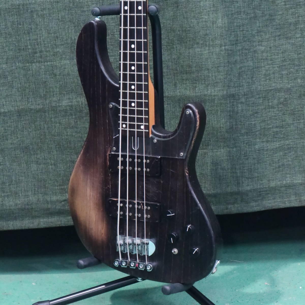 100%新品，SALE あ//A4253 Bachus Handmade guitars バッカス ベースギター ジャンク品(バッカス)｜売買されたオークション情報、yahooの商品情報をアーカイブ公開 - オークファン 本体