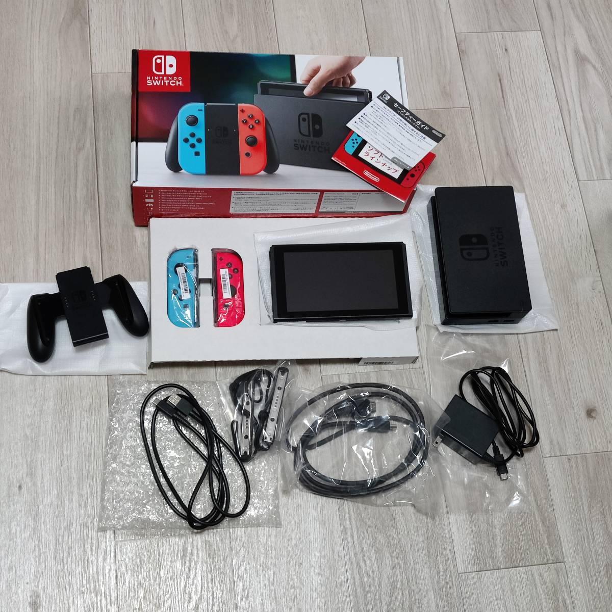 828725】ニンテンドー スイッチ 本体 ジョイコン ドック ACアダプター