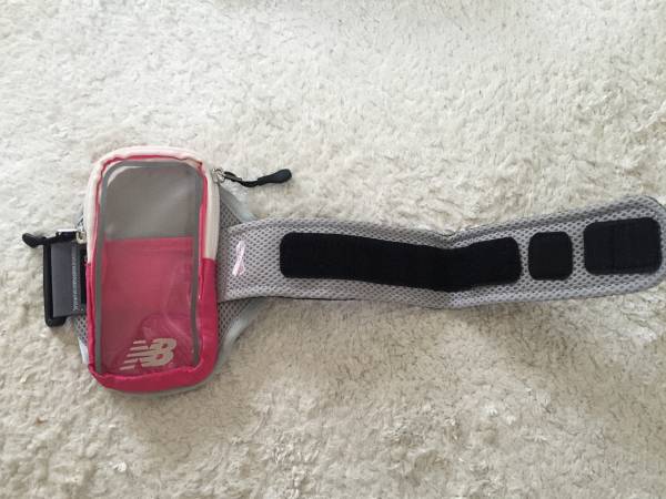 【新品未使用】ニューバランス、アームケース、i-Phone6用_2