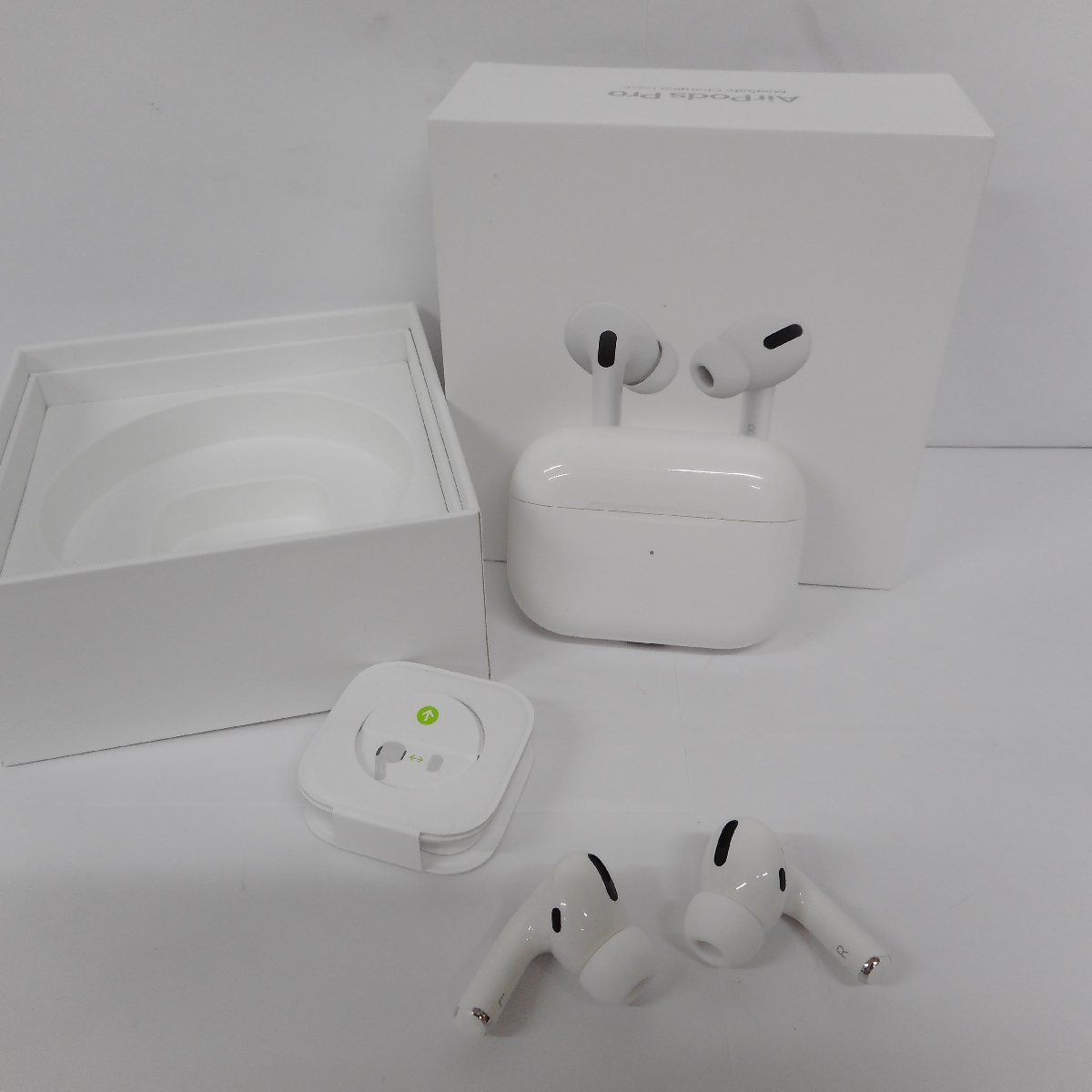 セール，お買い得 Ot19971-1 アップル ワイヤレスイヤホン AirPods Pro MLWK3J/A(その他)｜売買されたオークション情報、yahooの商品情報をアーカイブ公開 - オークファン その他