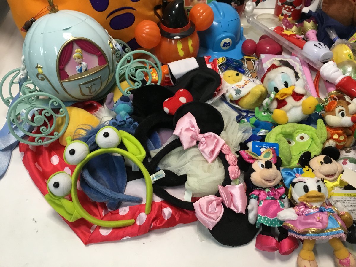 ★Disney ディズニー 大量まとめ売り ぬいぐるみ/雑貨/ストラップ/マグ/カチューシャ/ポップコーン 他　約13.2kg ダッフィー他 ジャンク★