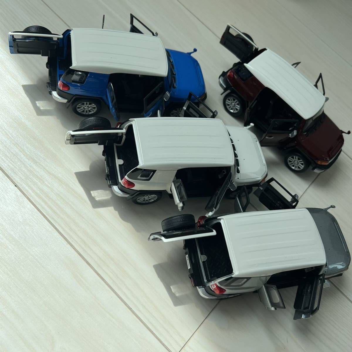 非売品】トヨタFJクルーザー カラーサンプルミニカー4カラーセット 美