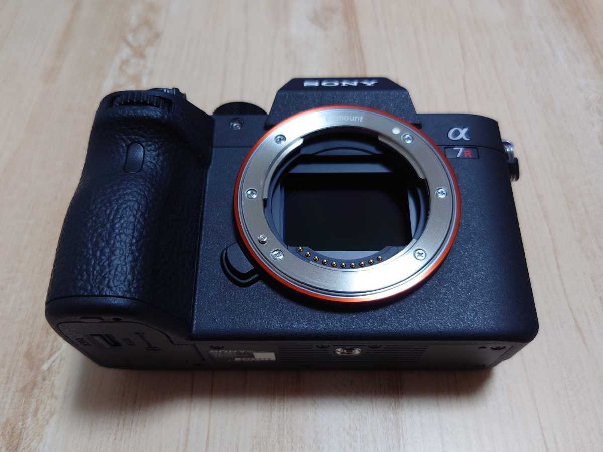 極美品】ソニー α7RⅢ ボディ [ILCE-7RM3] ミラーレス一眼カメラ 