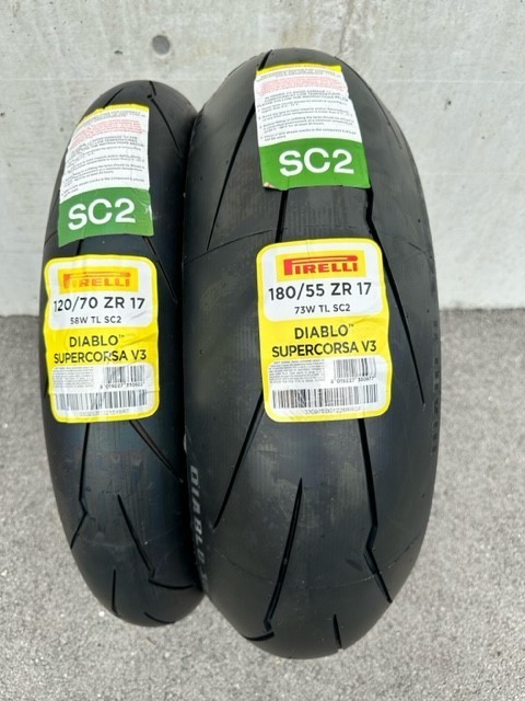 新品 ピレリ ディアブロ スーパーコルサ V3 SC2 2021年製120/70ZR17