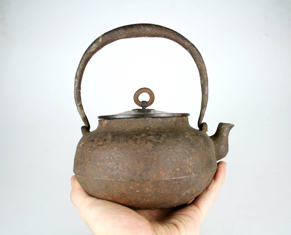 黄銅 金谷五郎三郎 湯沸 ＜共箱＞ 骨董品買取日本全国対応・老舗