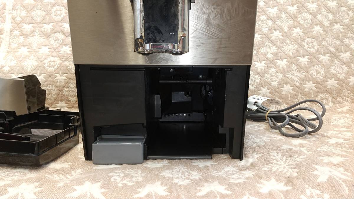 デロンギ マグニフィカS ジャンク品 ジャンク品Delonghi ECAM23210B