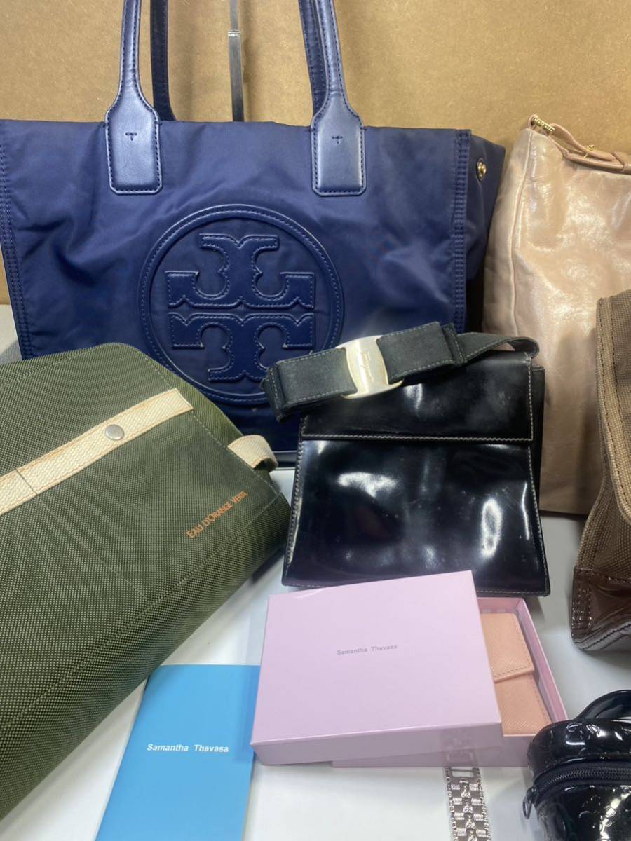 ブランドバッグ 大量 まとめ 腕時計 トートバッグ ハンドバッグ フェラガモ トリーバーチ かばん 美品から傷汚れまで Ferragamo 1円〜