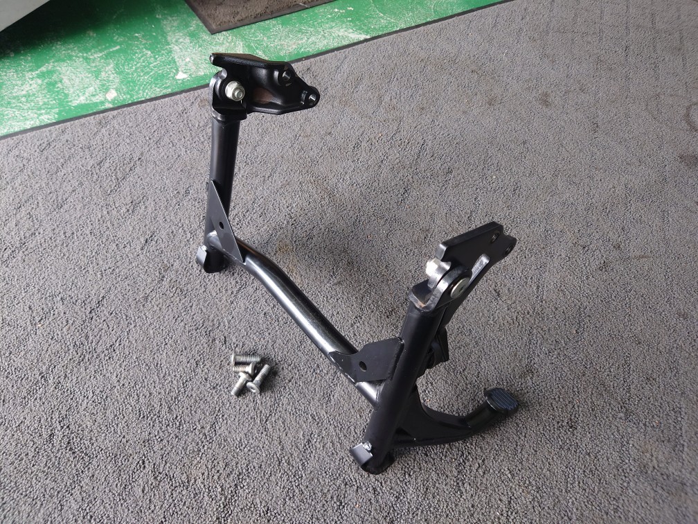 KAWASAKI Z900RS センタースタンド 中古品