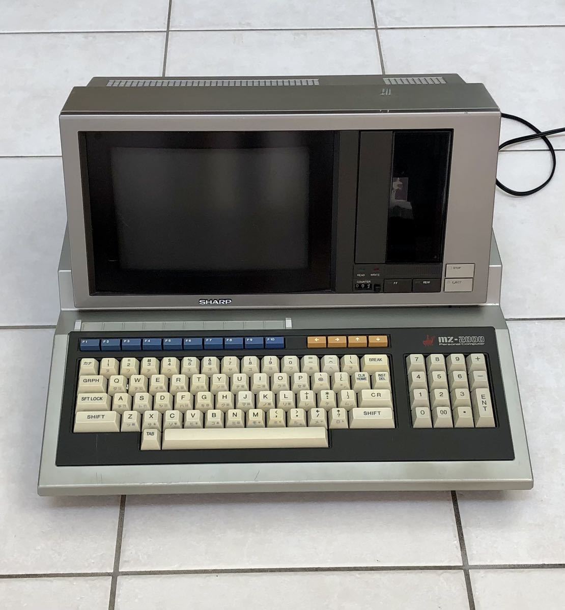  80年代 SHARP MZ-2000 マイコン カセットデッキ ブラウン管 グリーンモニタ シャープ コンピュータ レトロ パソコン(パソコン)｜売買されたオークション情報、yahooの商品情報をアーカイブ公開 - その他