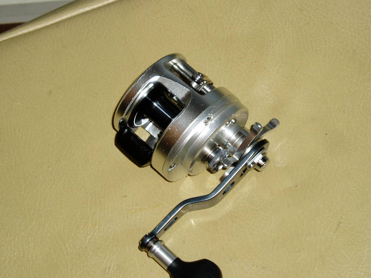 シマノ　オシアカルカッタ３００HG シマノ オシアカルカッタ 300HG 030580｜アウトドア用品 300HG右 イシグロ公式オンラインショップ