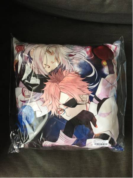 DIABOLIK LOVERS VSくじ クッション カルラ&シン_1