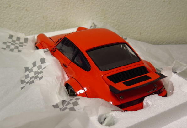 ☆【エグゾト 1/18】 exoto PORSCHE ポルシェ 934 RSR（オレンジ 