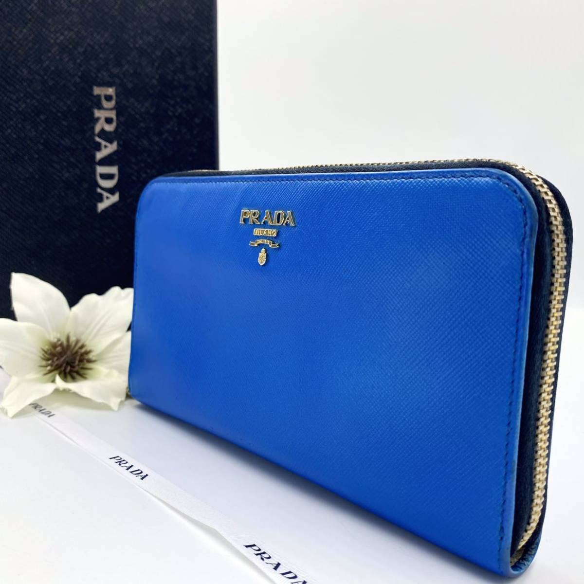 ☆美品☆ プラダ PRADA 財布 長財布 ラウンドファスナー ブルー 