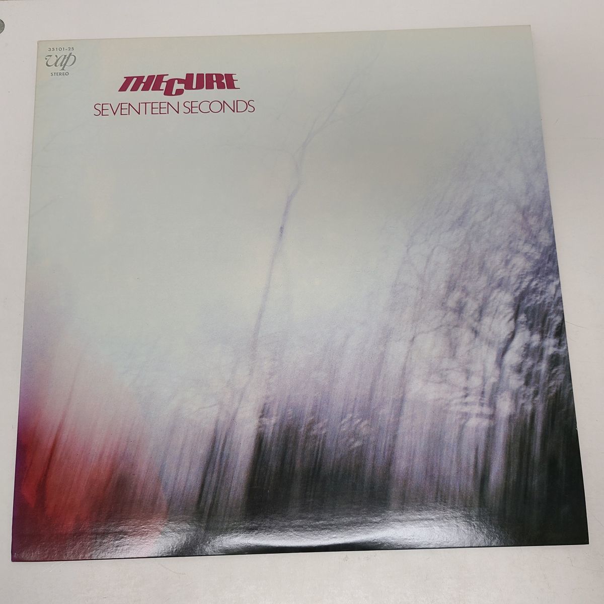 最安値，限定セール LPレコード / THE CURE SEVENTEEN SECONDS ザ キュアー / 35101-25 M005(Cure，The)｜売買されたオークション情報、yahooの商品情報をアーカイブ公開 - オークファン C