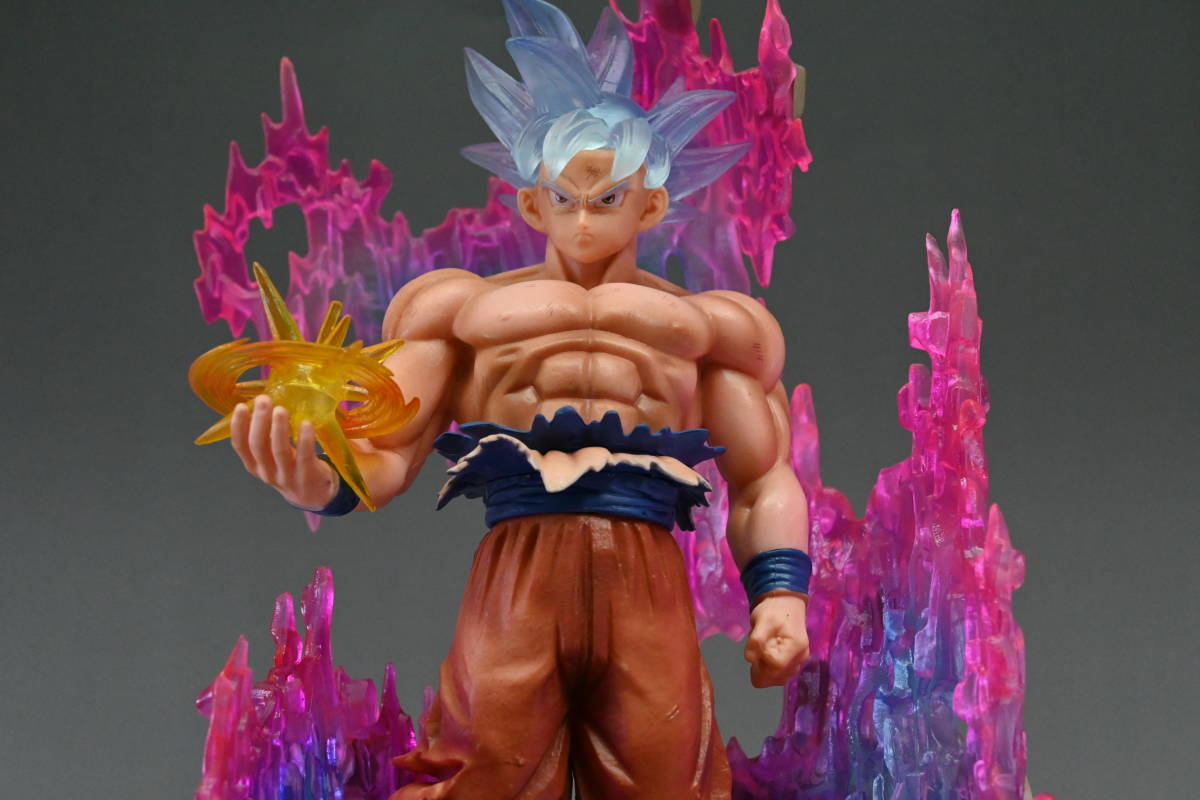 ドラゴンボール超 孫悟空 フィギュア 完成品 LED付き 身勝手の極意  