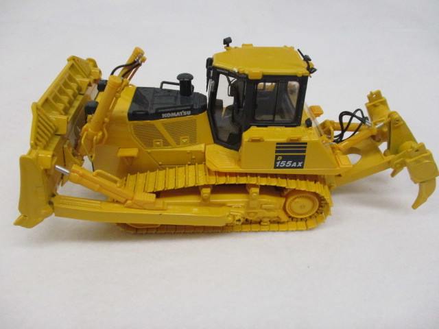T【7282】☆ フィギュア ユニバーサルホビーズ コマツ D155AX-7 1/50