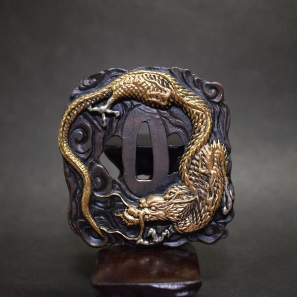 希少！レアな骨董品　鉄製 刀の鍔(つば) 5点セット 希少！レアな骨董品 鉄製 刀の鍔(つば) 5点セット 鍔 鐔 つば