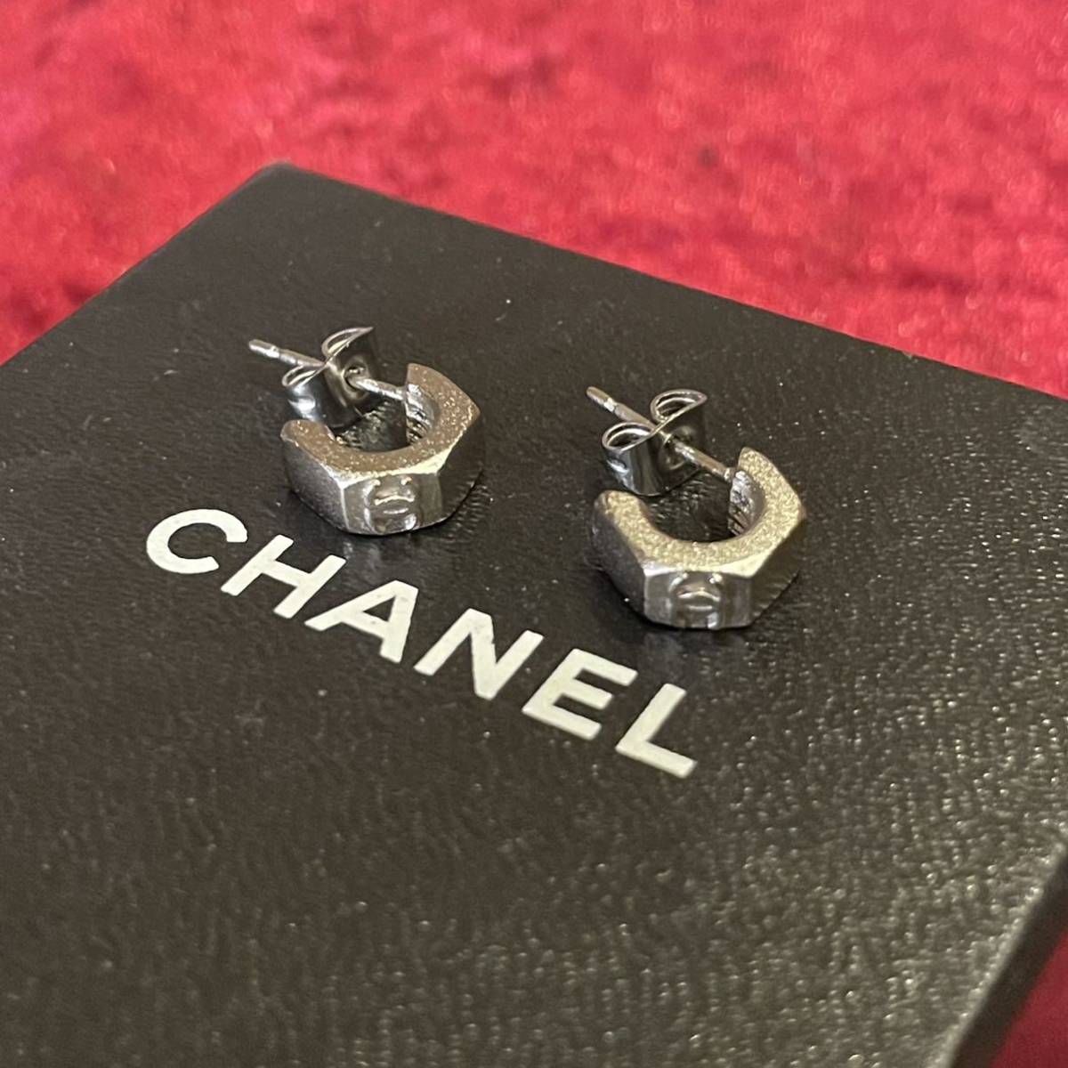 CHANEL シャネル ココマーク フープ型 ピアス 箱付き 【公式通販】