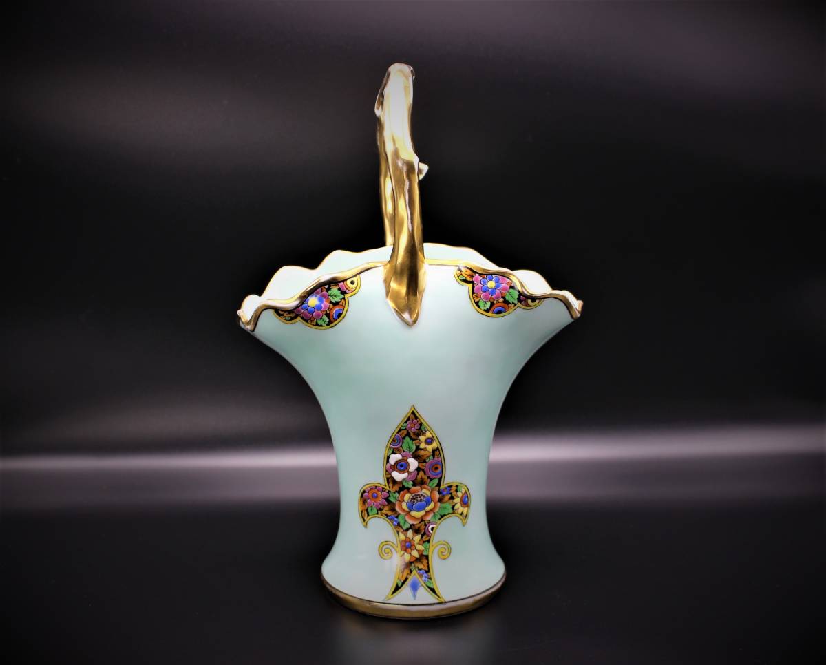 ノリタケ花柄陶器花瓶 金色縁取り ノリタケ花柄陶器花瓶 金色縁取り