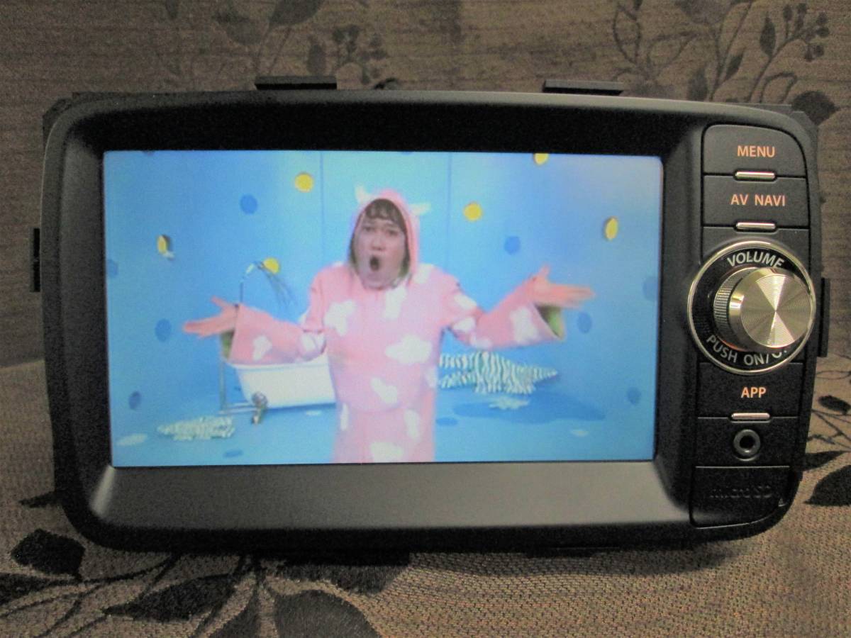 2021年♪スマホリンク>>スズキ純正(Clarion製)スペーシア.ハスラー.ラパン メモリーナビ 整備済 QY-1002<<1セグ/Bluetooth♪ M2588 2021年♪スマホリンク>>スズキ純正(Clarion製)スペーシア スズキ(純正) スズキコレクション Suzuki純正スマートフォン連携ナビclarion 車のパーツ CarPlayも出来て使い方無限