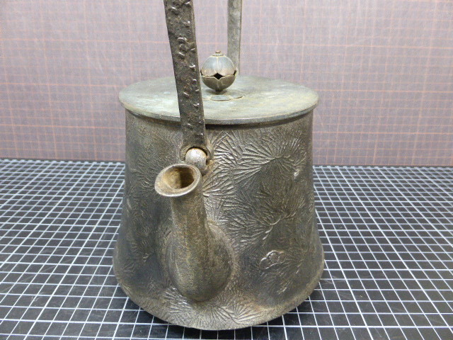 566 「保壽堂」南部鉄瓶 満水1300mL 重さ1389g 水漏れはありません