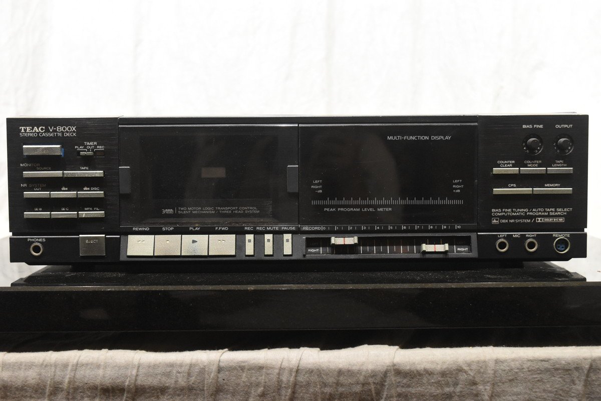 TEAC V-800X カセットデッキ 動作確認済み　ジャンク TEAC V-800X カセットデッキ ステレオカセットデッキ - ジャンク