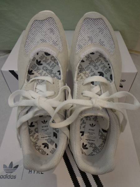 アディダス HYKE バイ adidas HYKE×アディダス、ウルトラブーストの 