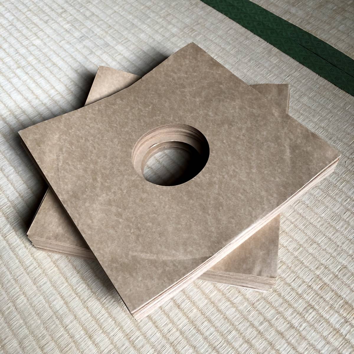 【限定SALE，低価】 SP盤用 袋/10吋用 ７０枚 状態良好(その他)｜売買されたオークション情報、yahooの商品情報をアーカイブ公開 - オークファン その他