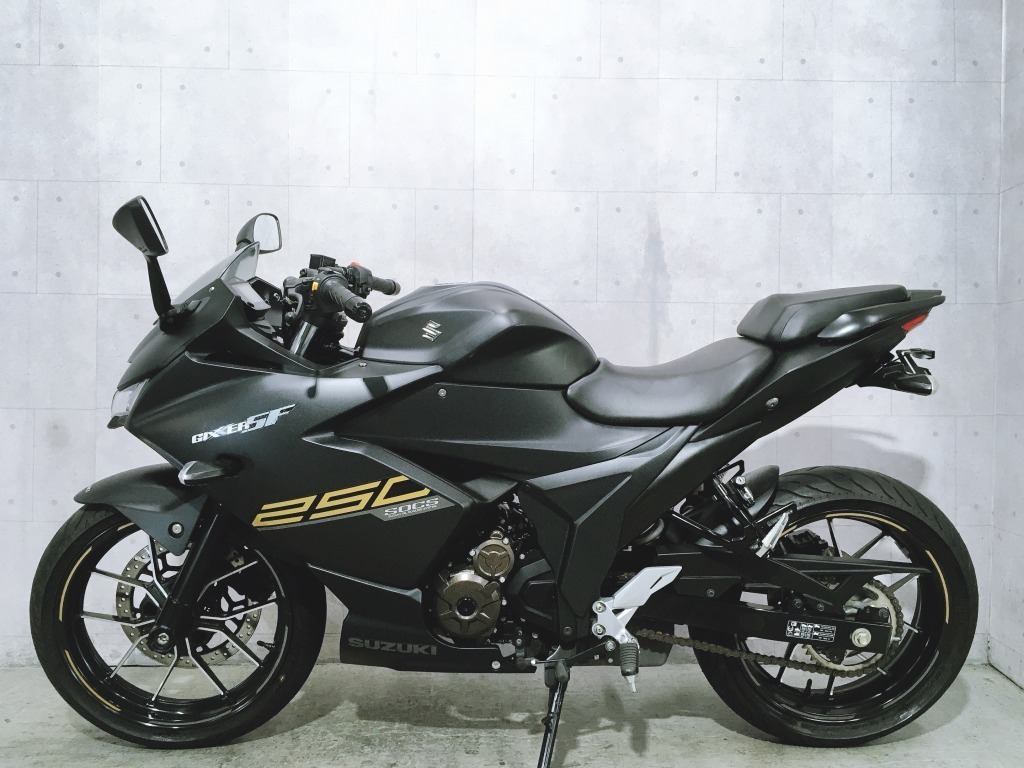 ローン特典あり☆美車☆スズキ ジクサー250SF・2021年モデル・低