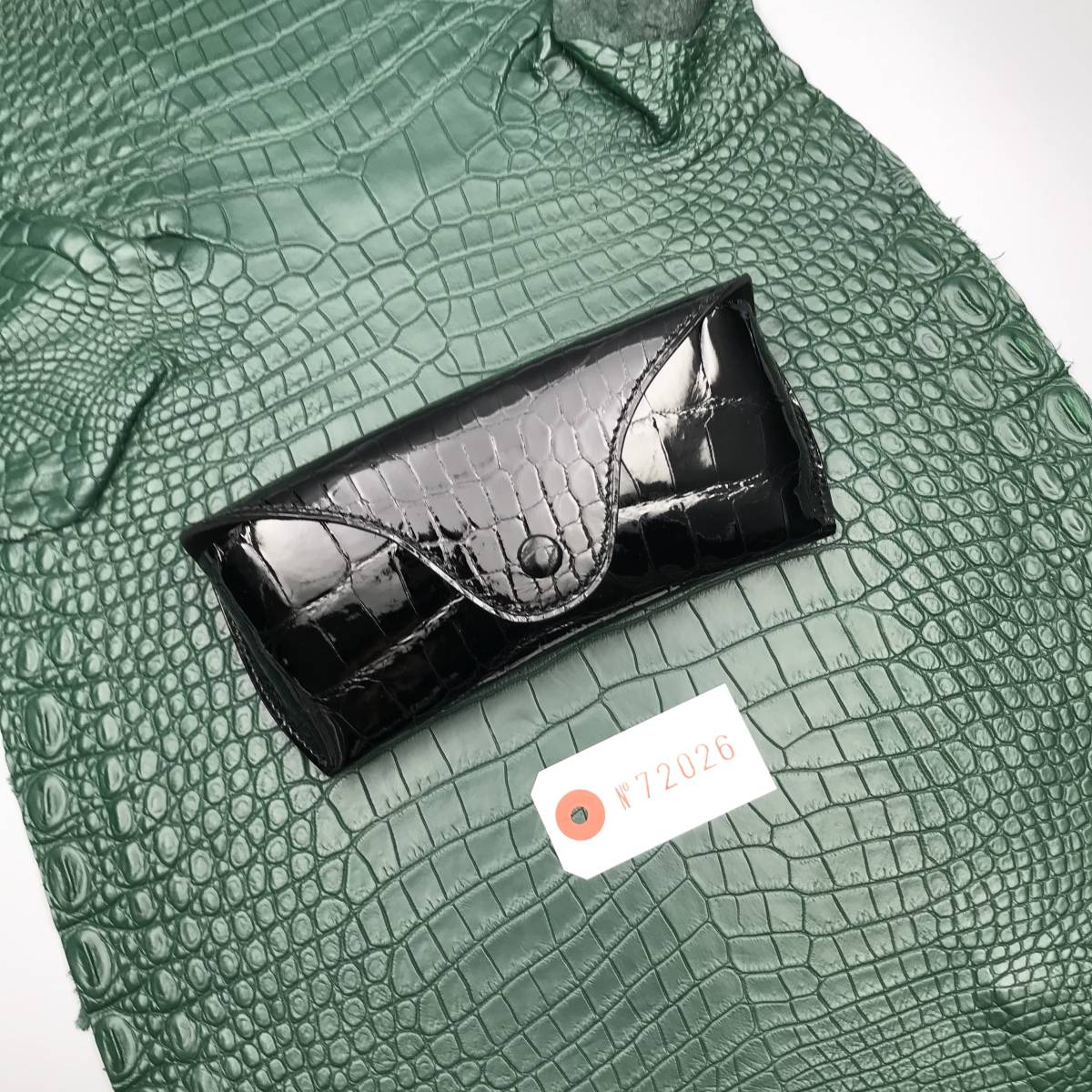 クロコダイル シャイニング加工 シャイニング クロコダイルレザー ワニ