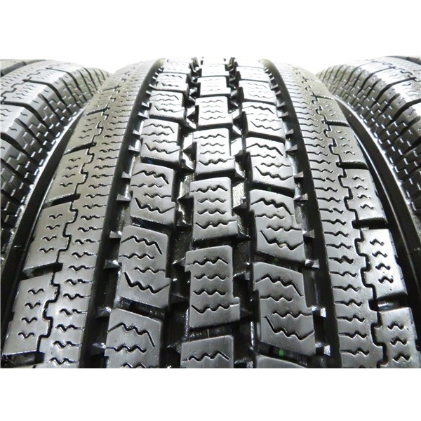 165⁄80R13 TOYO DELVEX 【中古品】TOYO DELVEX 934 165/80R13 90/88N LT