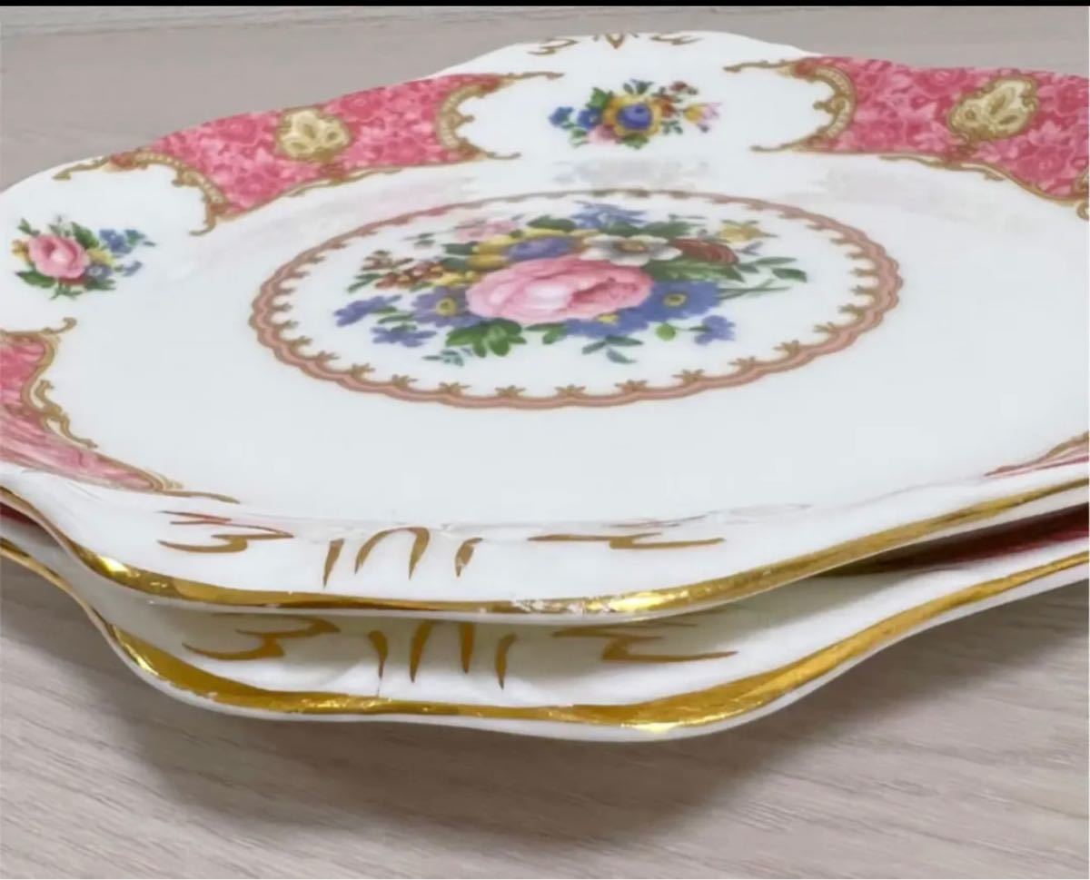 ロイヤルアルバート ROYAL ALBERT カップ&ソーサー2客 花柄 大皿