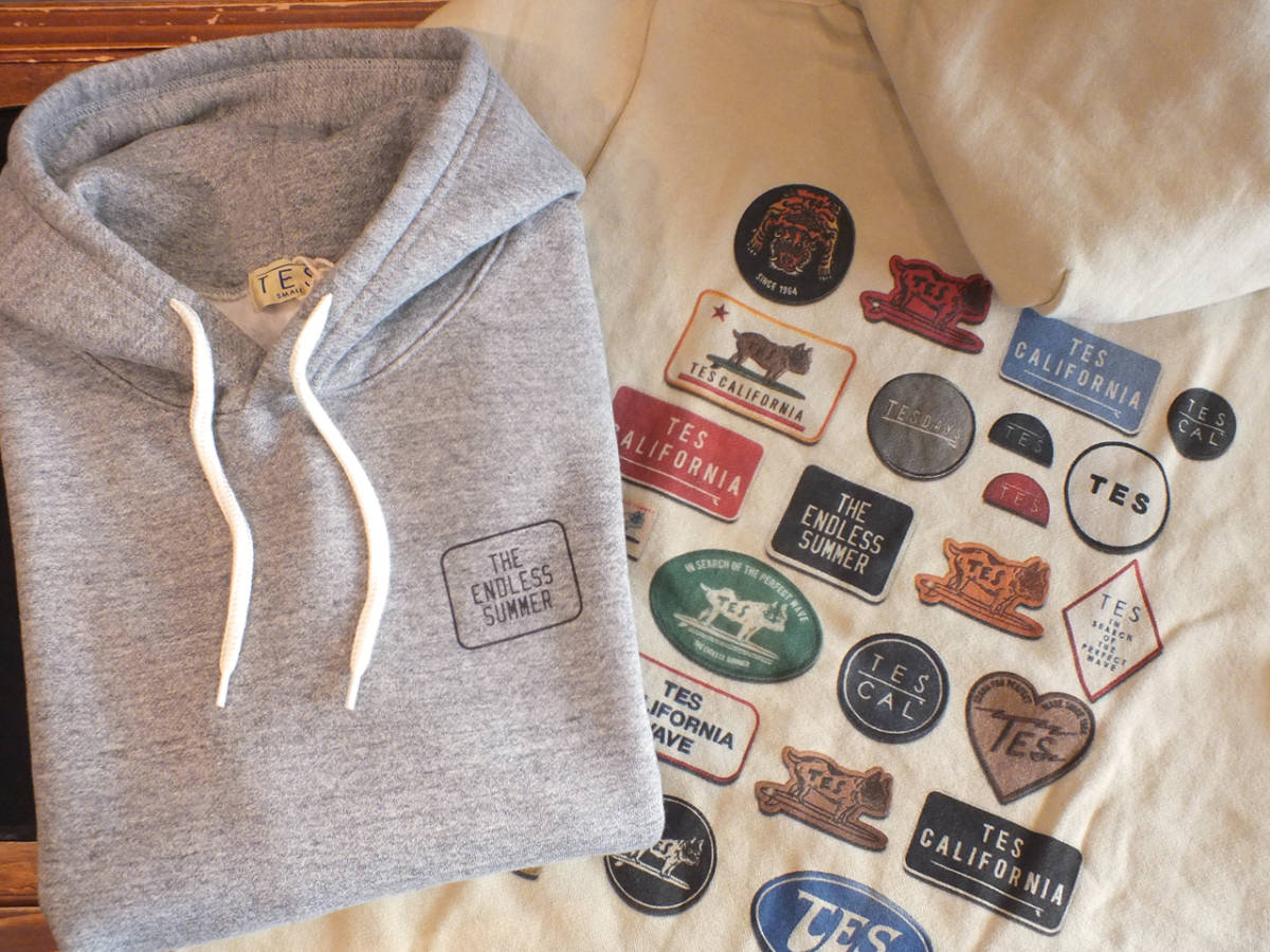 新品 Lサイズ TES エンドレスサマー カリフォルニア ワッペン グラフィック パーカ グレー The Endless Summer WAPPEN GRAPHIC PARKA