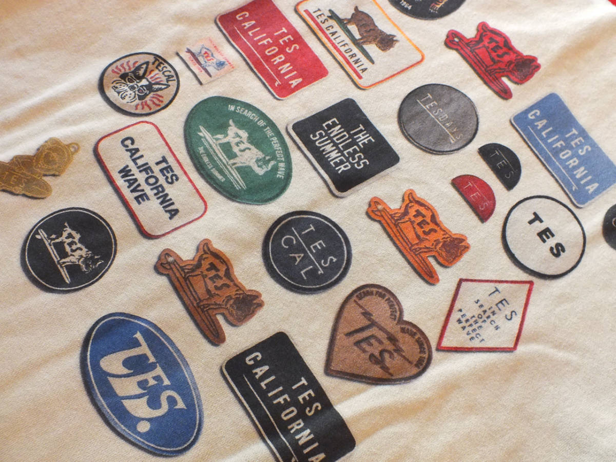 新品 Lサイズ TES エンドレスサマー カリフォルニア ワッペン グラフィック パーカ グレー The Endless Summer WAPPEN GRAPHIC PARKA