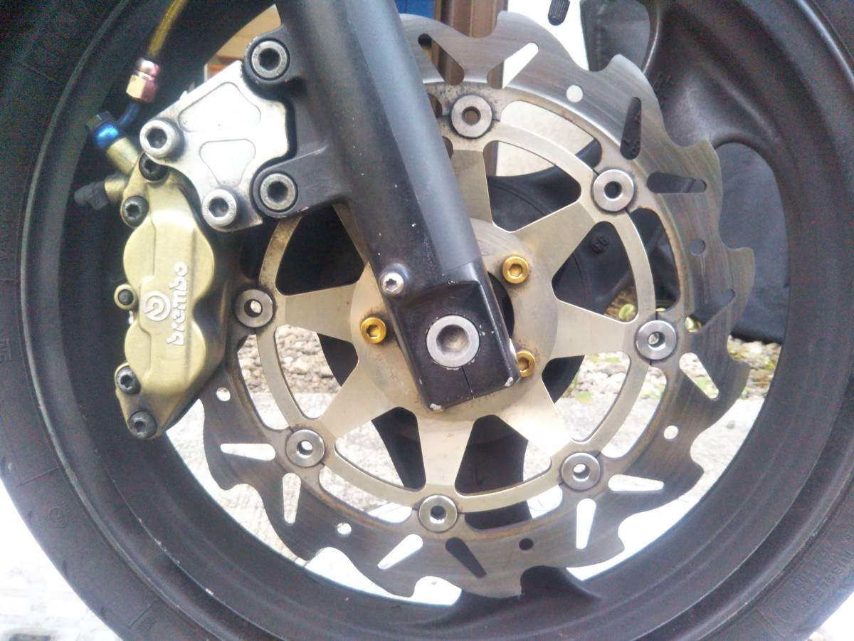 バリオス ZZR250 用 ウエーブディスクローターとブレンボ用キャリパー