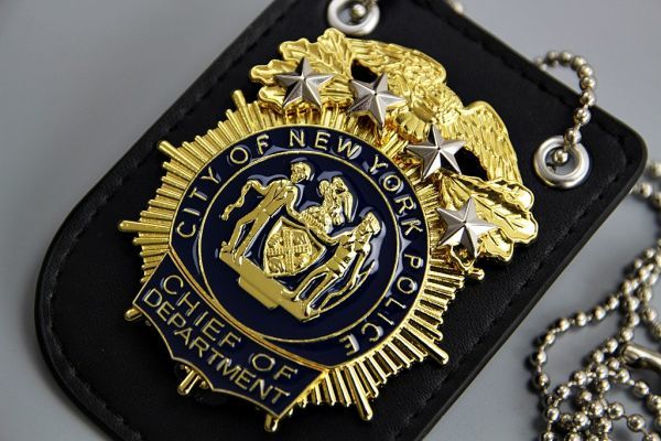 送料無料☆ホルダー付 NYPD ニューヨーク市警察 CHIEF OF DEPARTMENT