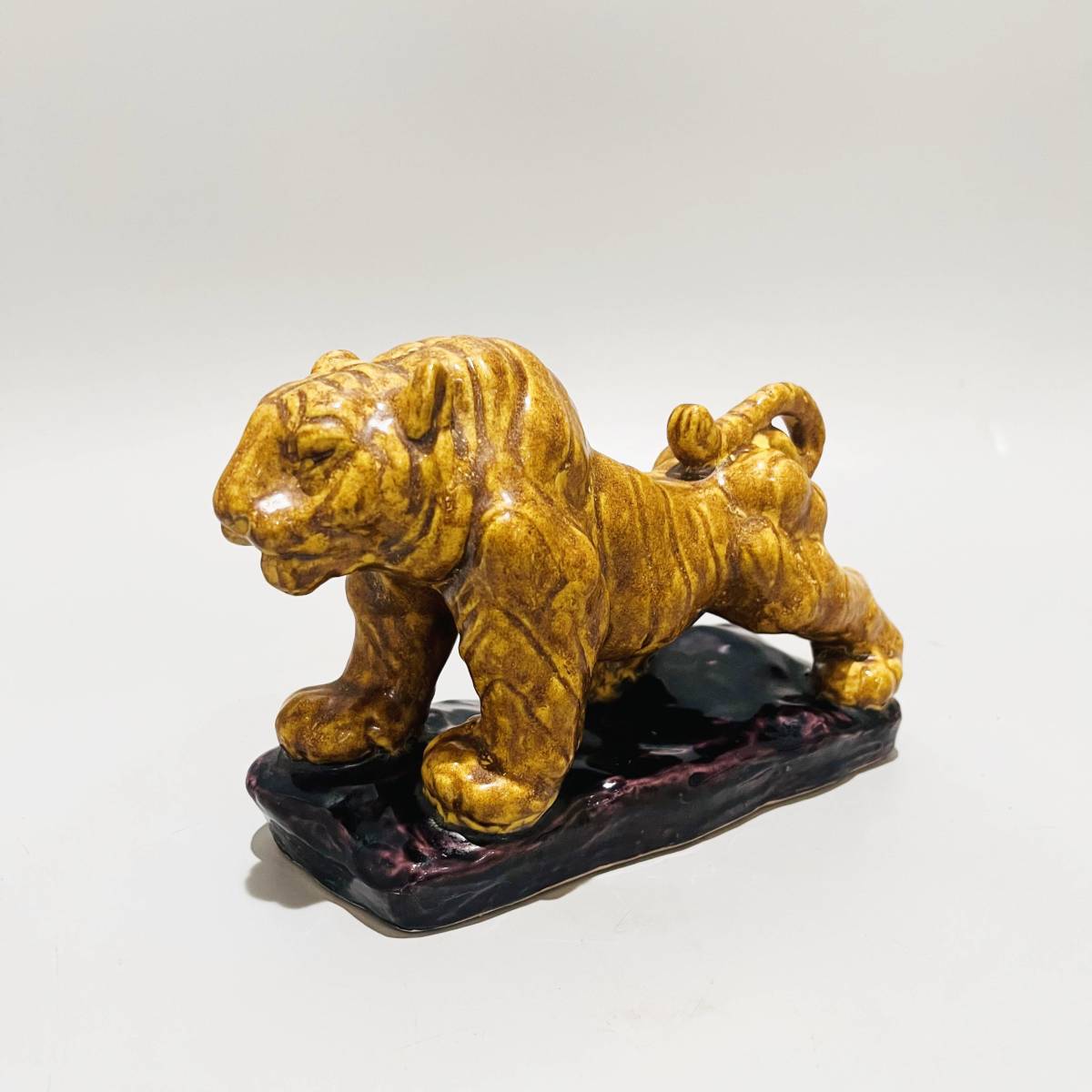 人気セール，100%新品 甲HK8734 1円スタート 良好 高さ14.5cm 九谷焼 人間国宝 徳田正彦 三代目 徳田八十吉 都賀田伯馬 合作 甲寅置物 干支 飾物(九谷)｜売買されたオークション情報、yahooの商品情報をアーカイブ公開 九谷