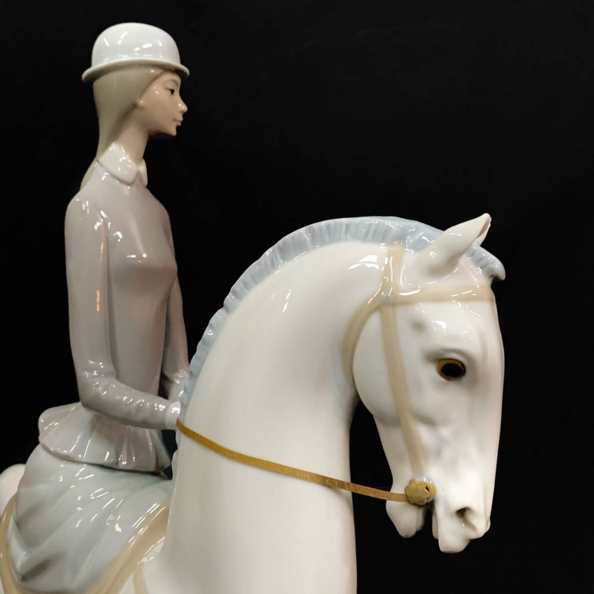 LLADRO リアドロ 白い馬の少女 置物 陶器人形 フィギュリン 高さ45