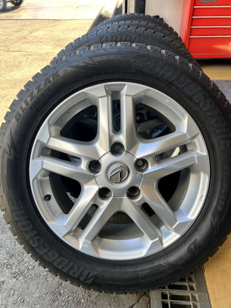 ランドクルーザー200 スタッドレス 285/50R20 純正ホイール付き 綺麗です。