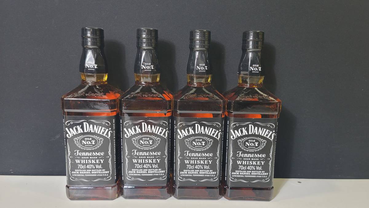 DK 9934】ヘネシー シルバートップ コニャック 700ml 40% 未開栓