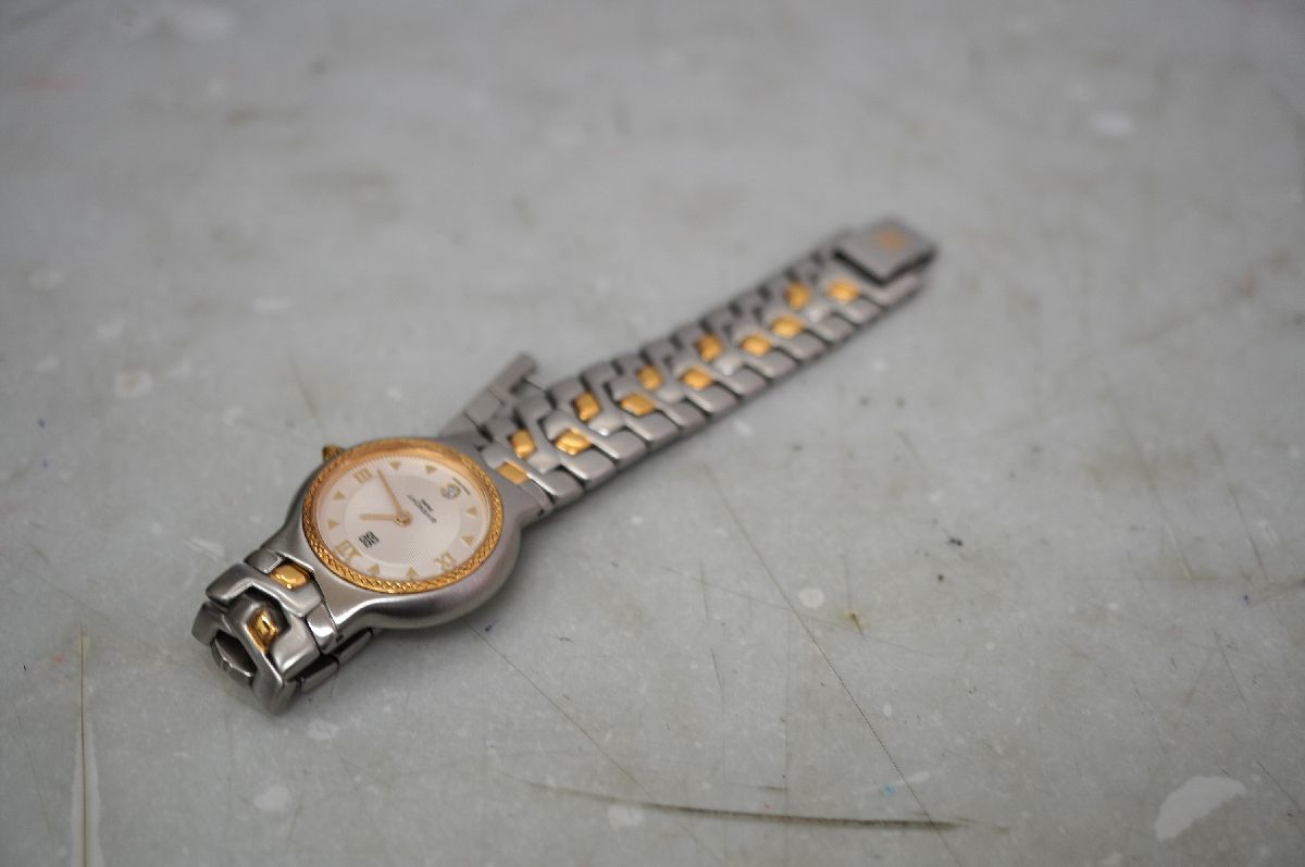 10-126 GIVENCHY ジバンシー VERRAZANO REG.MODEL 腕時計 デイト 