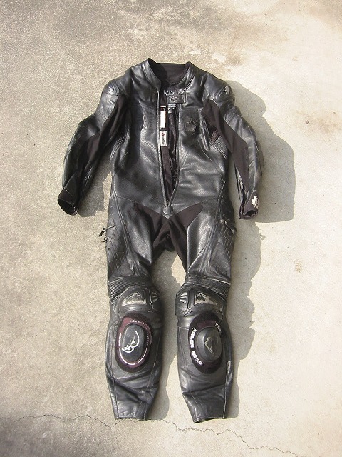 ARLEN NESS 黒革ツナギ Lサイズ ARLEN NESS 革ツナギ ヤマダウェブコム