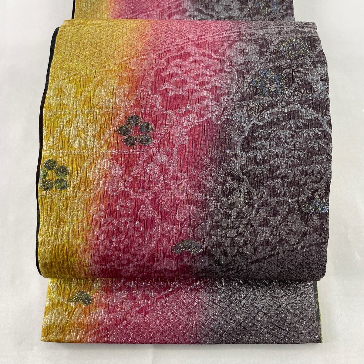 【競ナビ】 袋帯 美品 名品 落款 野村一峰 黄櫨染 雪輪 松竹梅 金糸 箔 赤紫 全通 正絹 【中古】