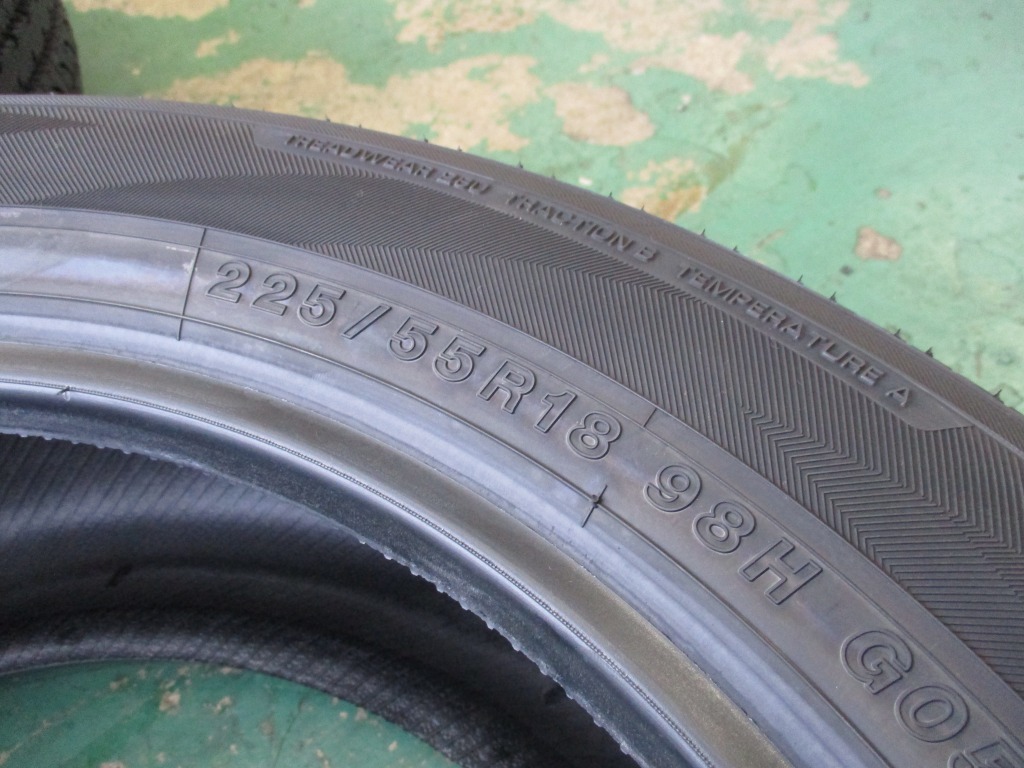 デリカD5新車外し4本セット 225/55R18 ヨコハマタイヤ ジオランダー