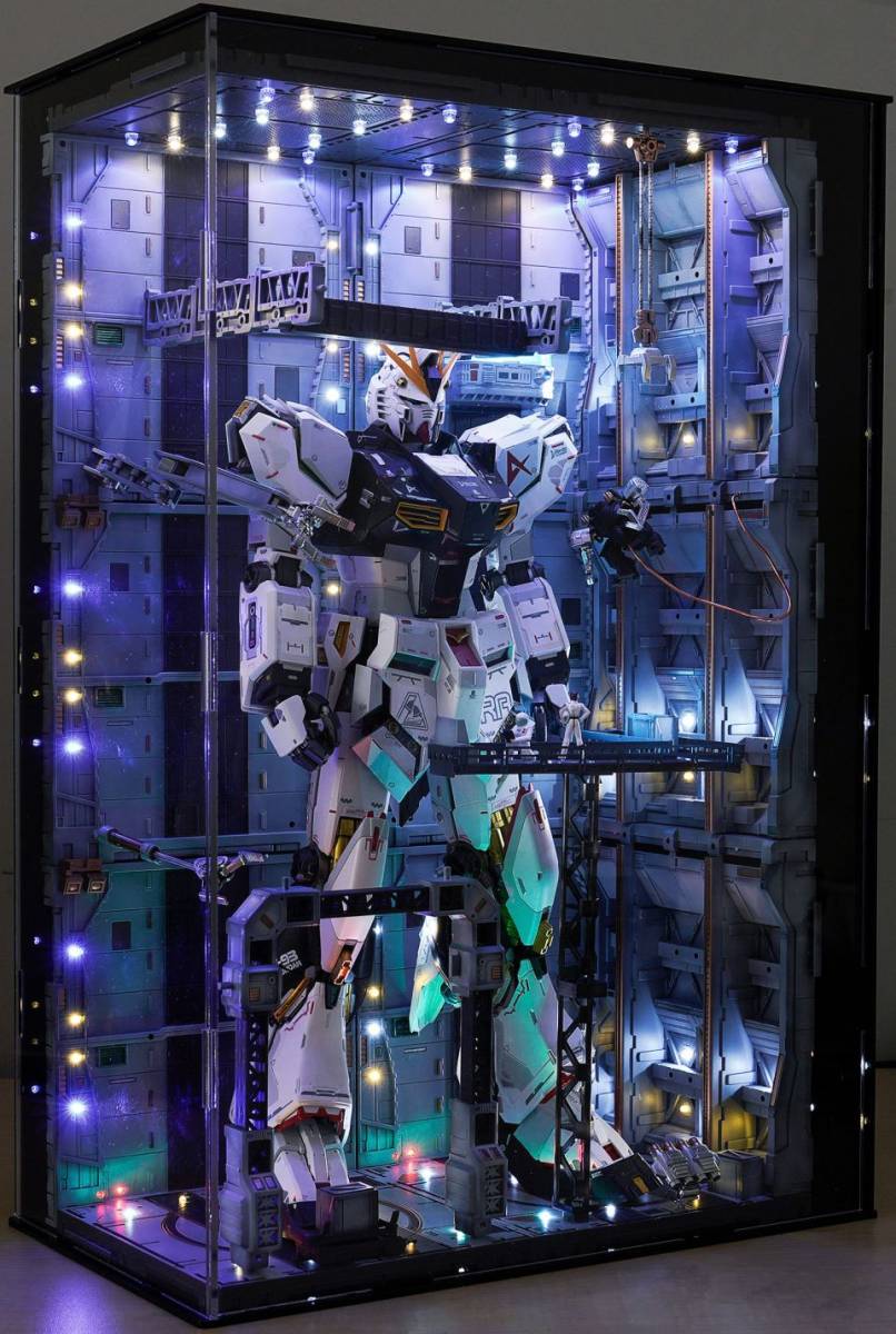 ジオラマ作品 ガンダム システムベース 格納庫 基地(縦49横31奥16＆