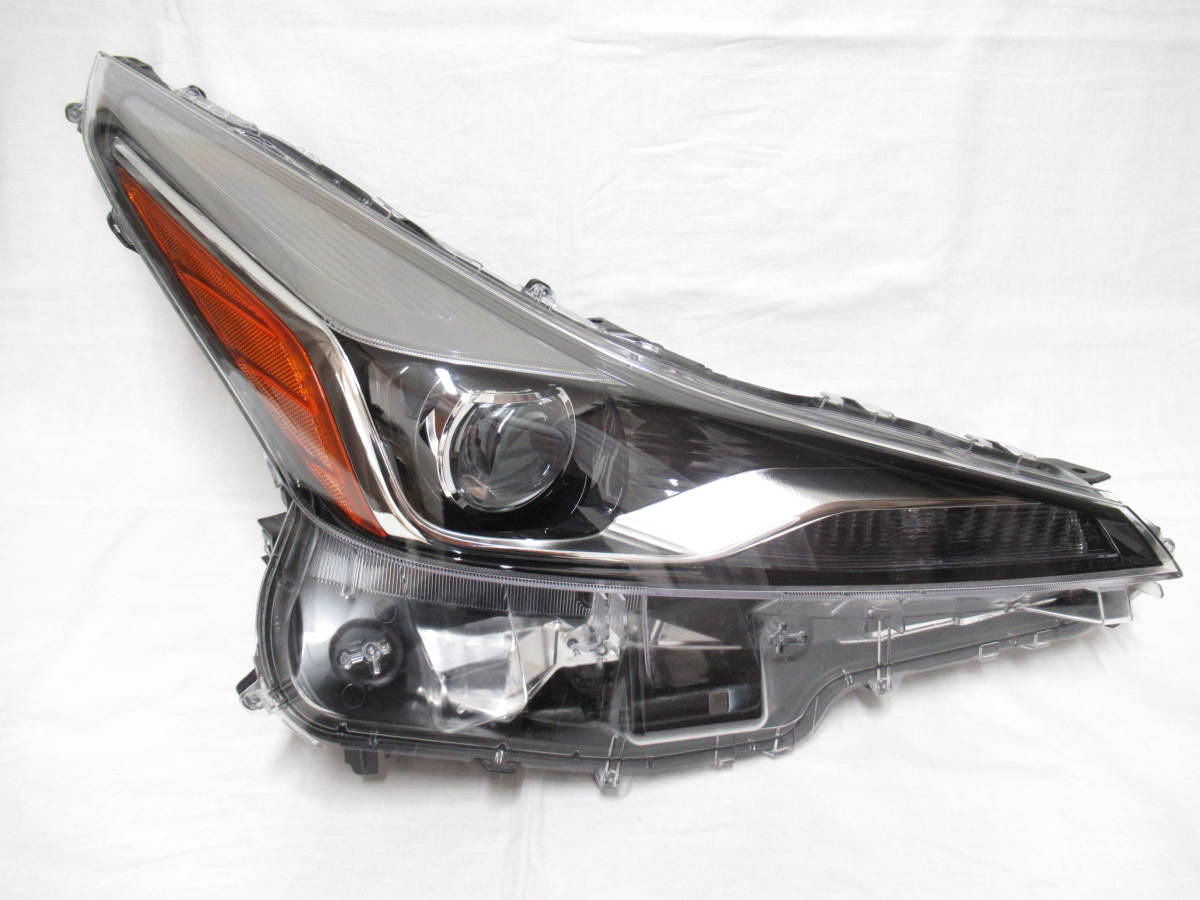 ☆即決☆美品☆ ZVW50 後期 プリウス 右 LED ヘッドライト 81145-47850 