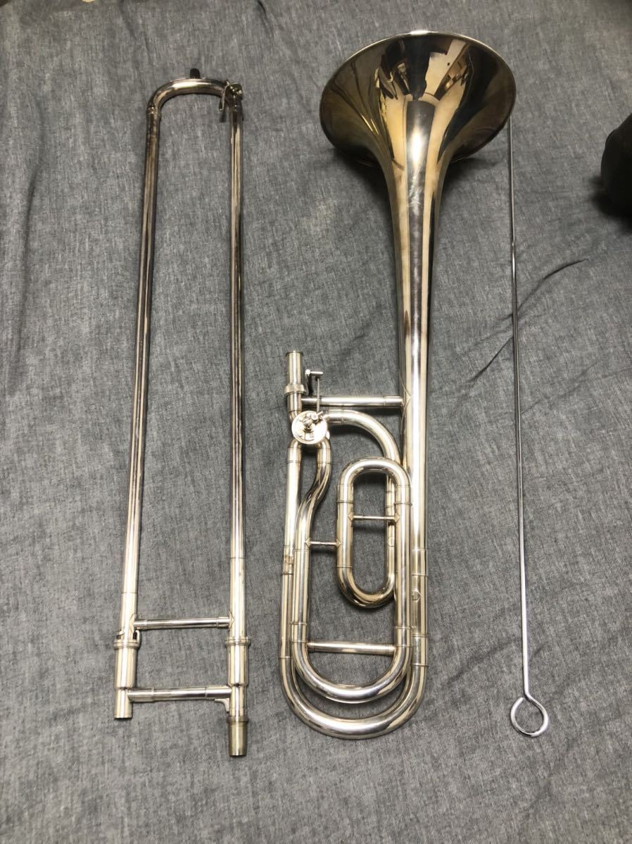 yamaha ysl 8420s Yamaha Trombone YSL Tenor Bass シルバー